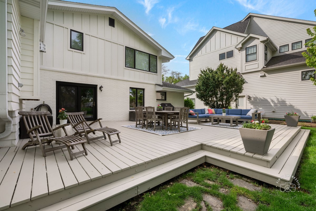 1033 Royal Saint George Drive