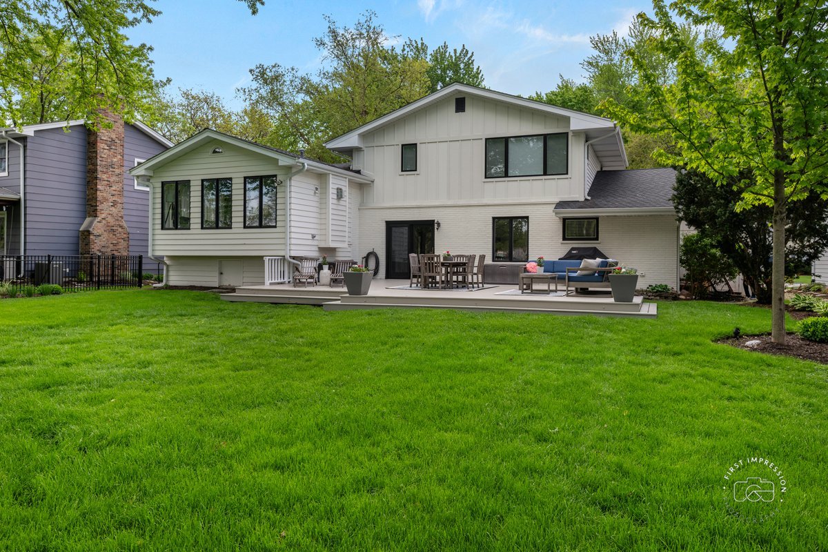 1033 Royal Saint George Drive