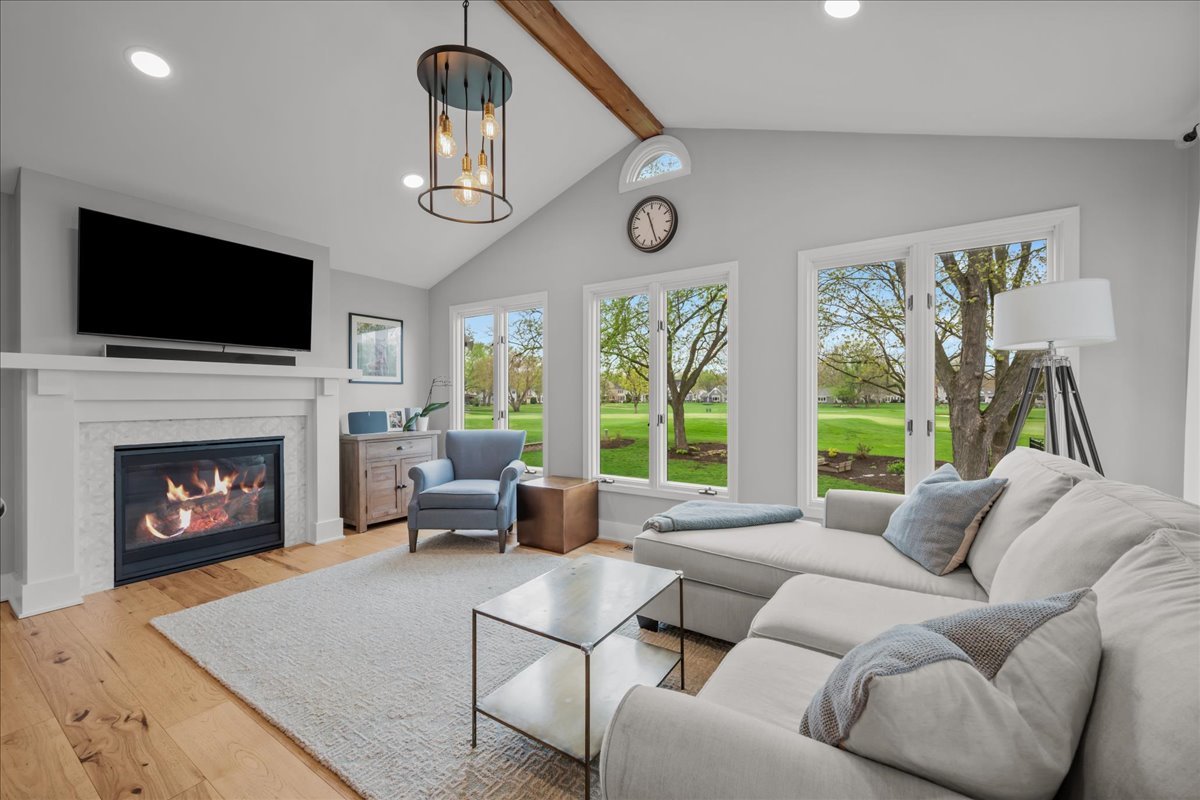 1033 Royal Saint George Drive