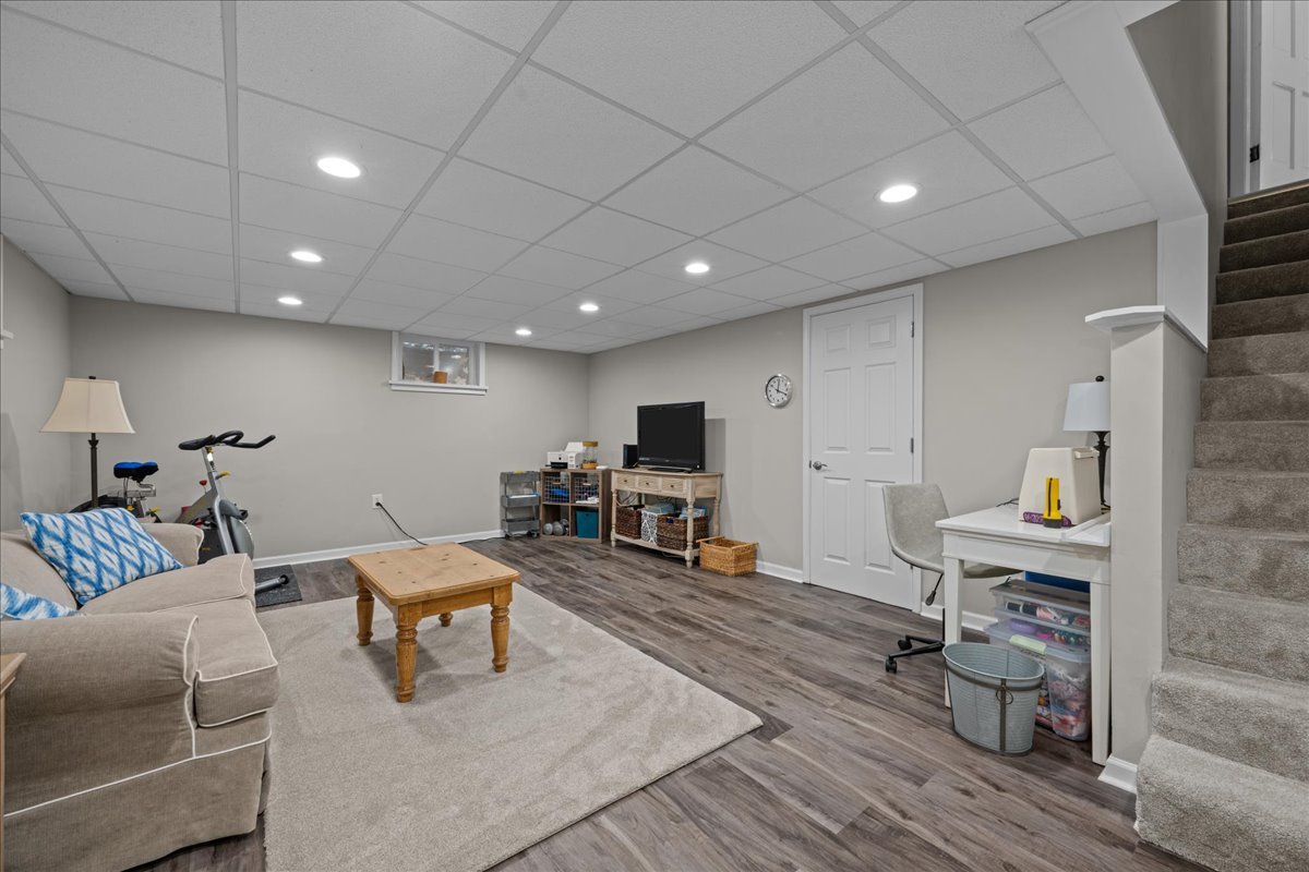 1221 N Loomis Street