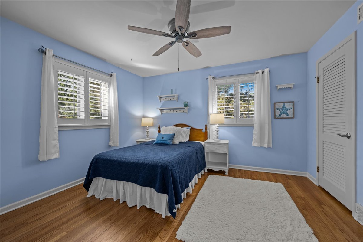 1221 N Loomis Street