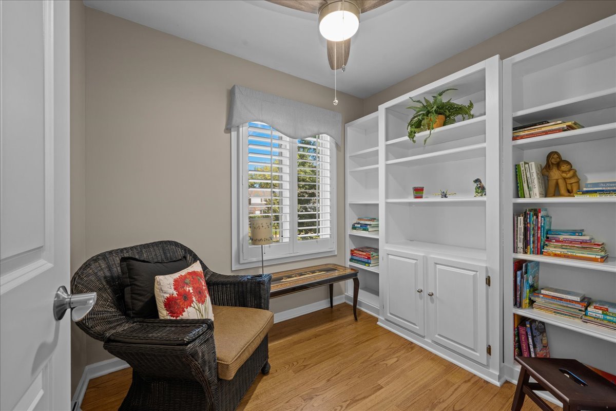 1221 N Loomis Street