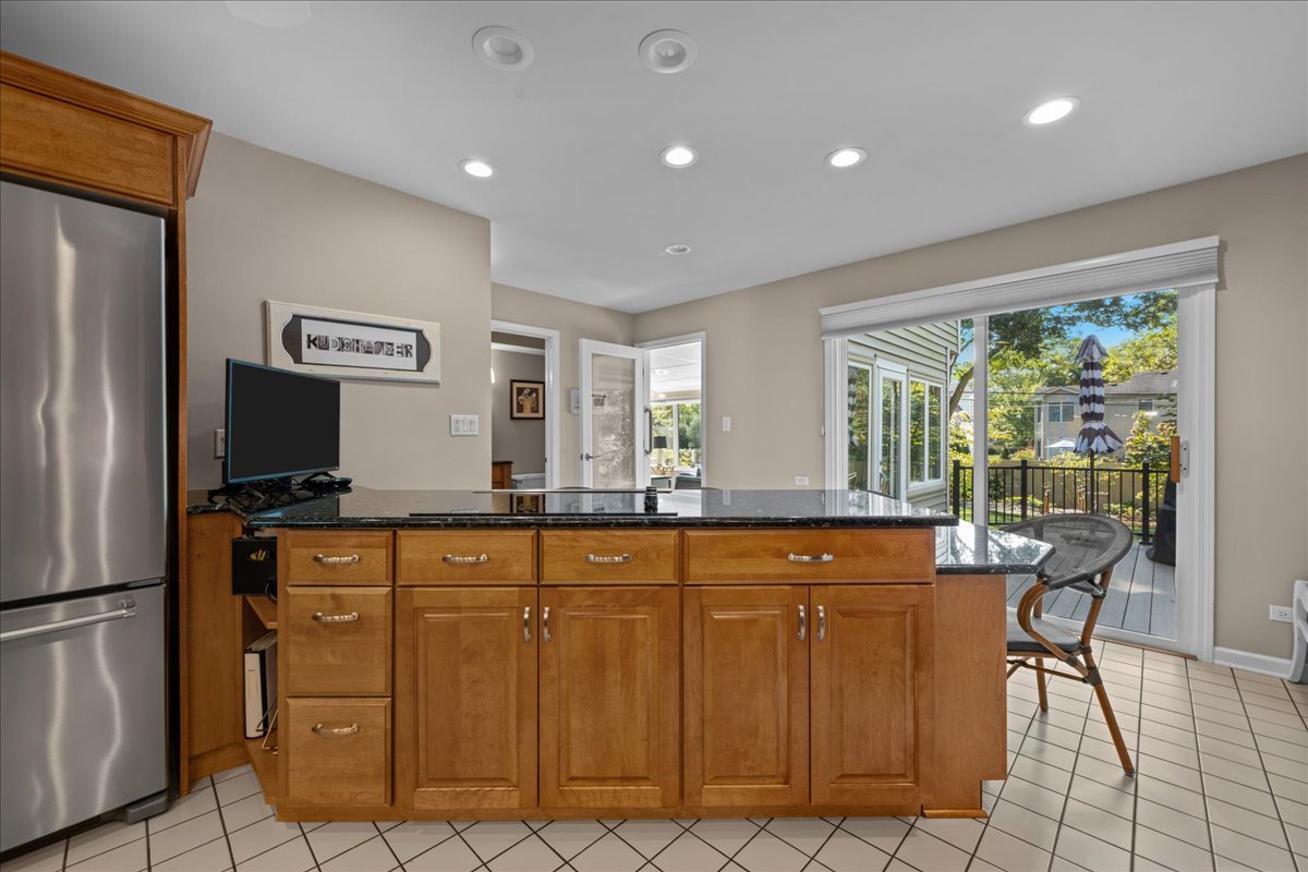 1221 N Loomis Street