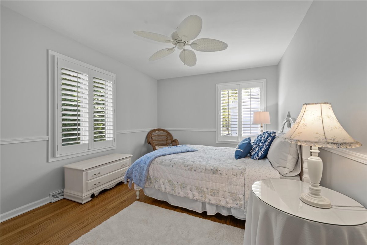 1221 N Loomis Street