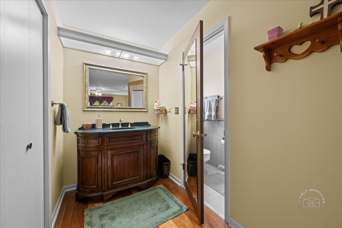924 Royal Blackheath Court