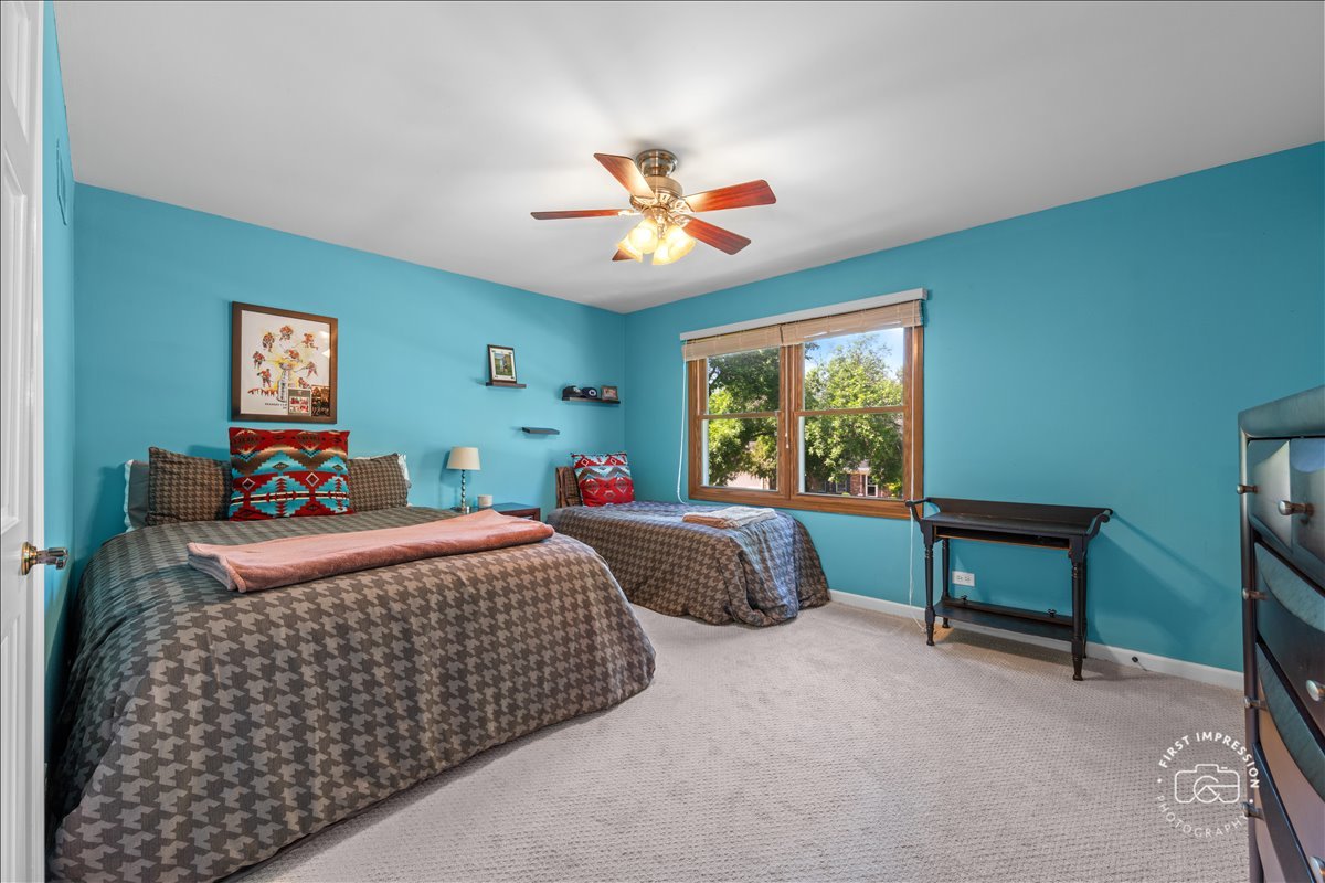 25W185 Setauket Avenue