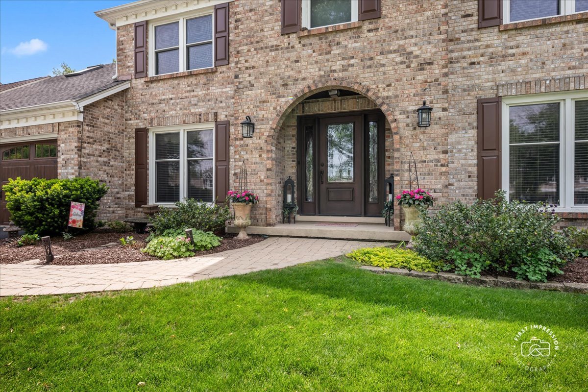 25W185 Setauket Avenue