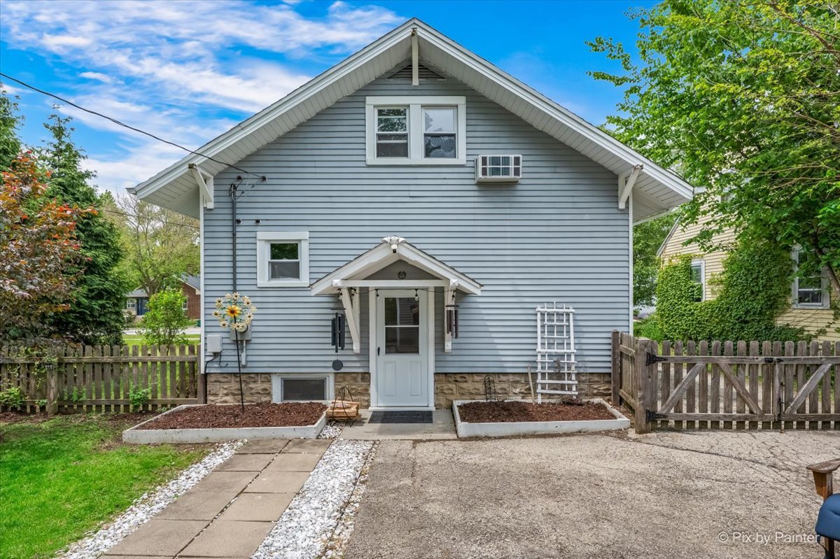 14 N Huffman Street