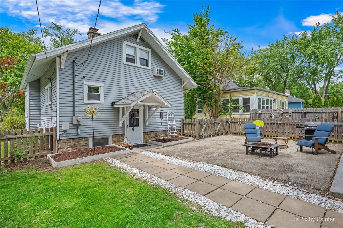 14 N Huffman Street