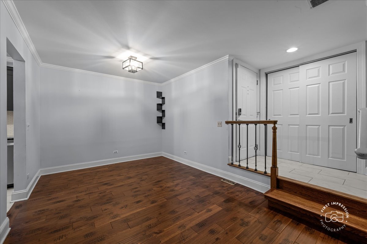 629 Dana Court Unit: B