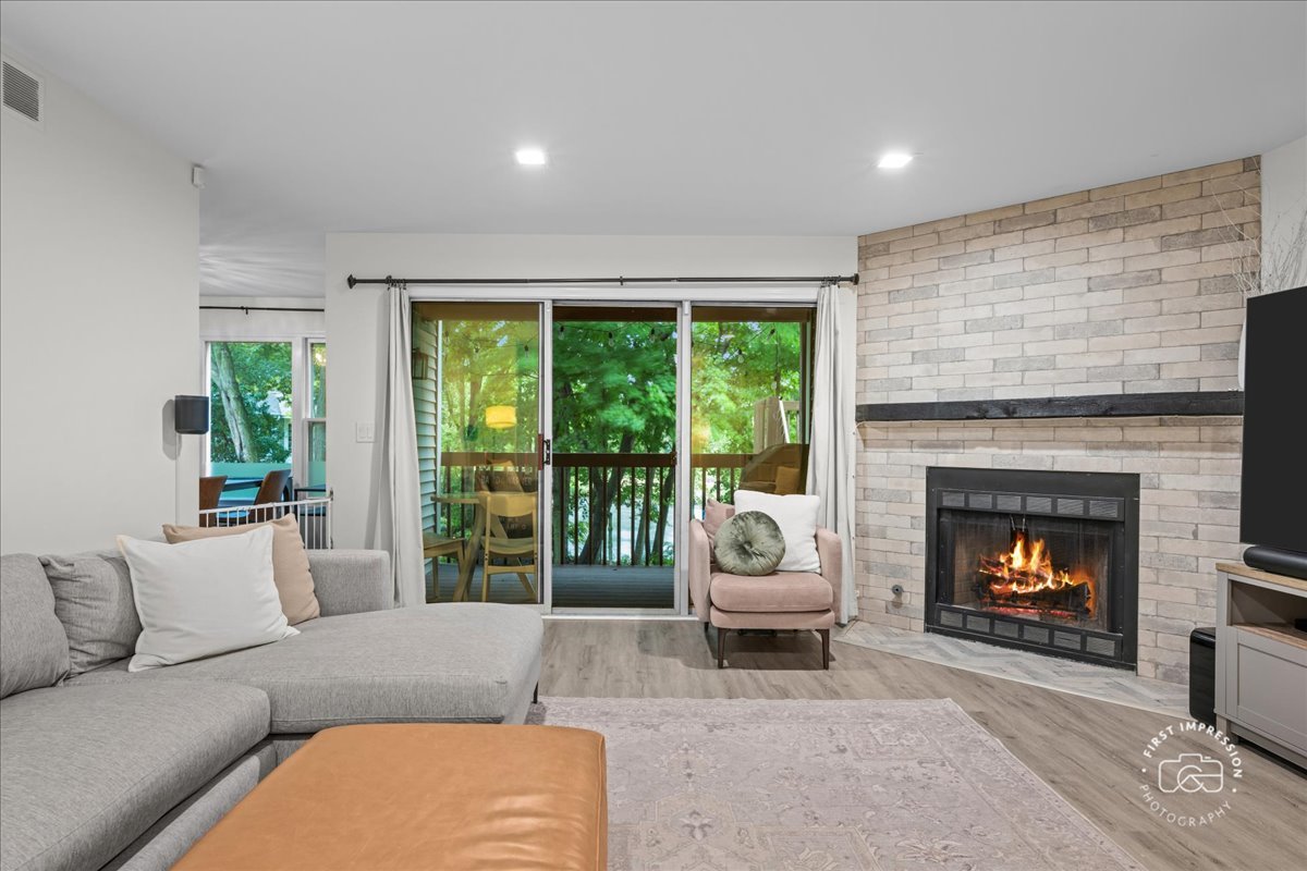 530 River Front Circle Unit: 606