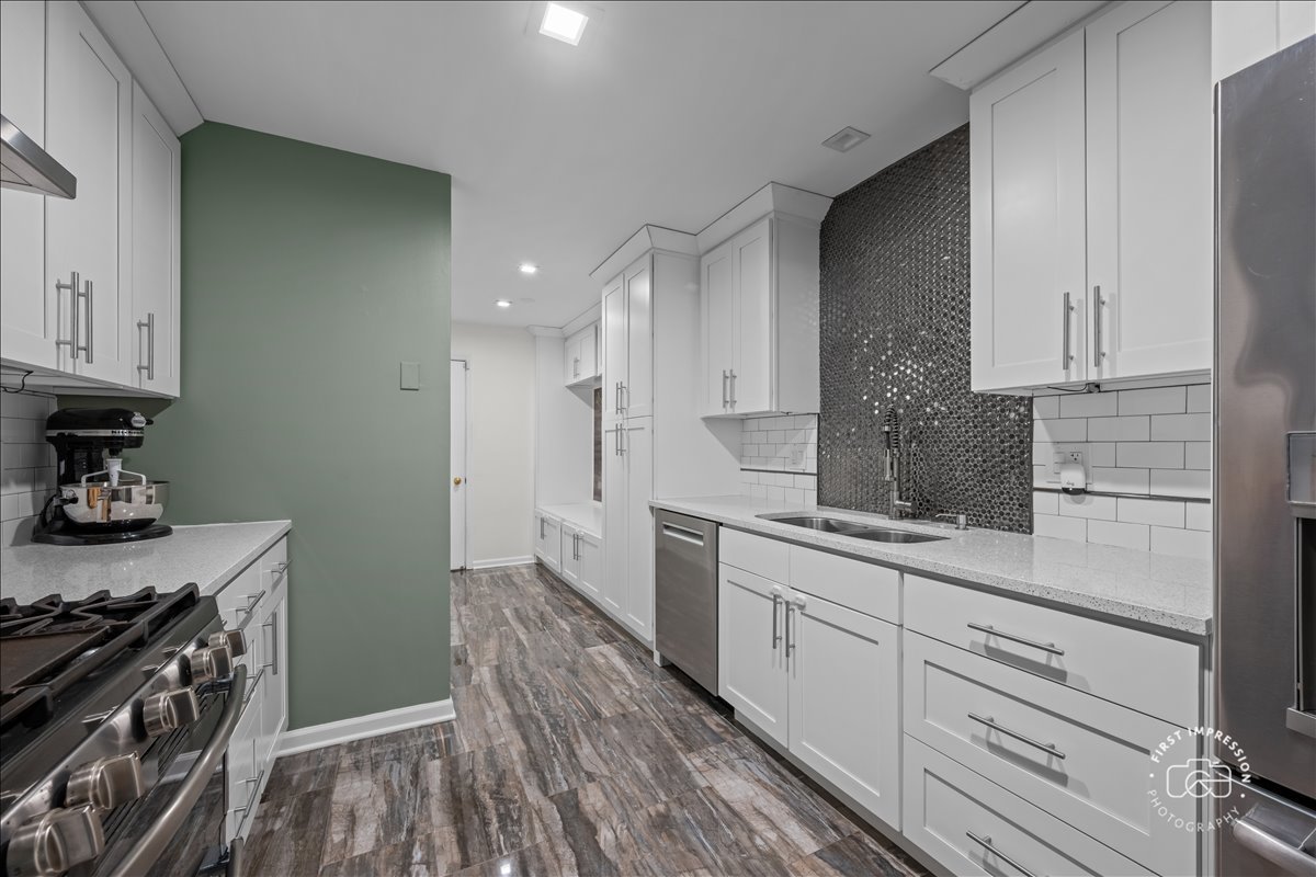 530 River Front Circle Unit: 606