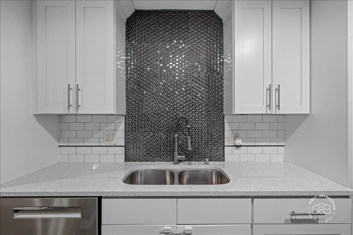 530 River Front Circle Unit: 606