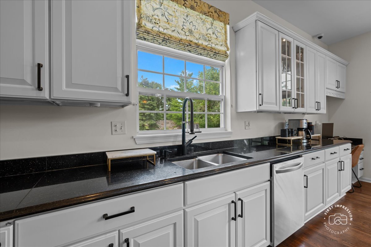1512 Hammer Creek Court