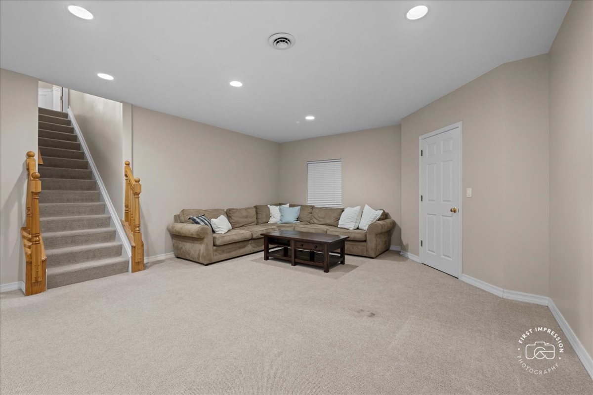 1512 Hammer Creek Court