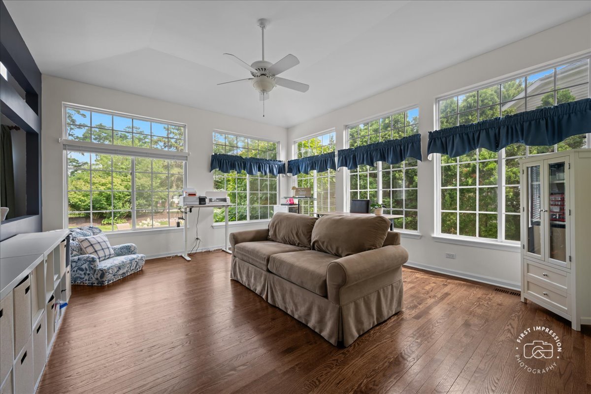 1512 Hammer Creek Court