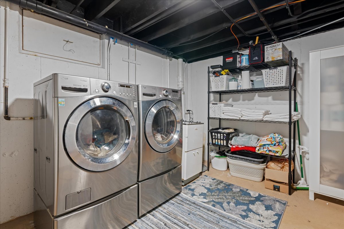 27W116 48th Street