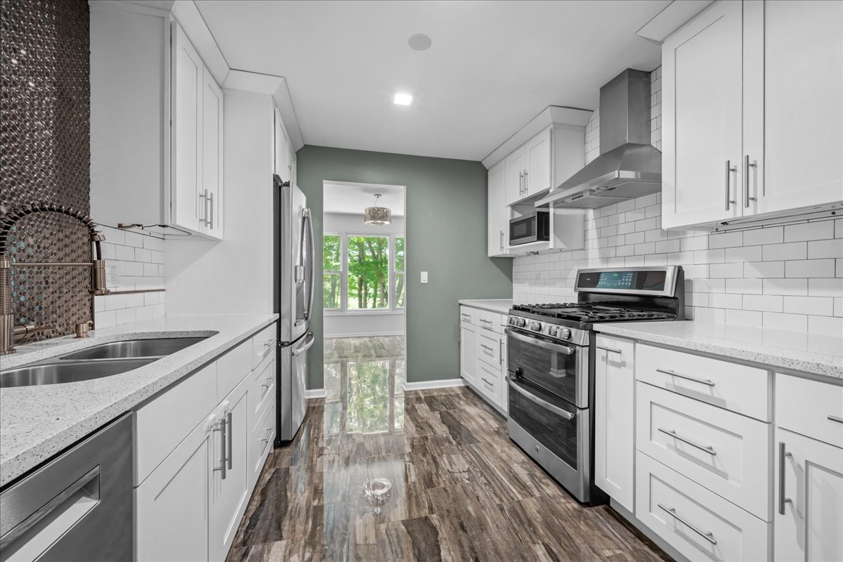 530 River Front Circle Unit: 606