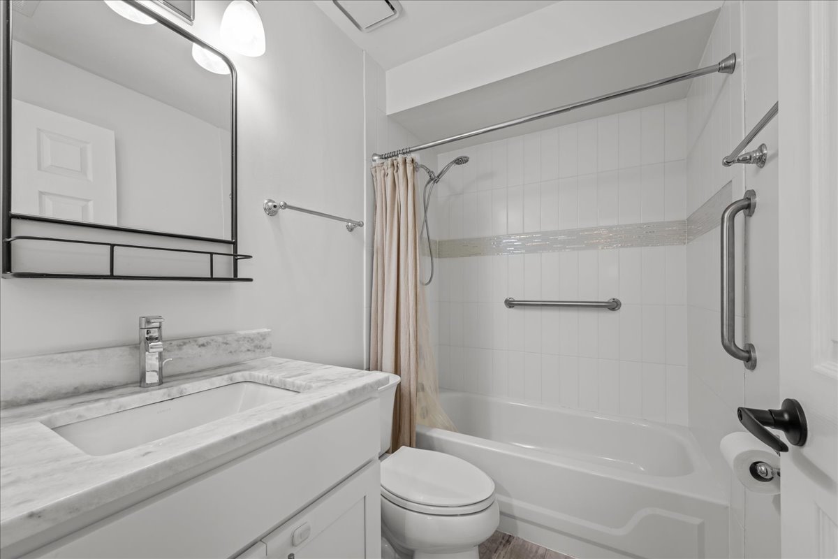 530 River Front Circle Unit: 606
