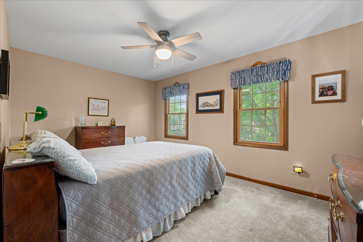 1533 Meadowland Drive