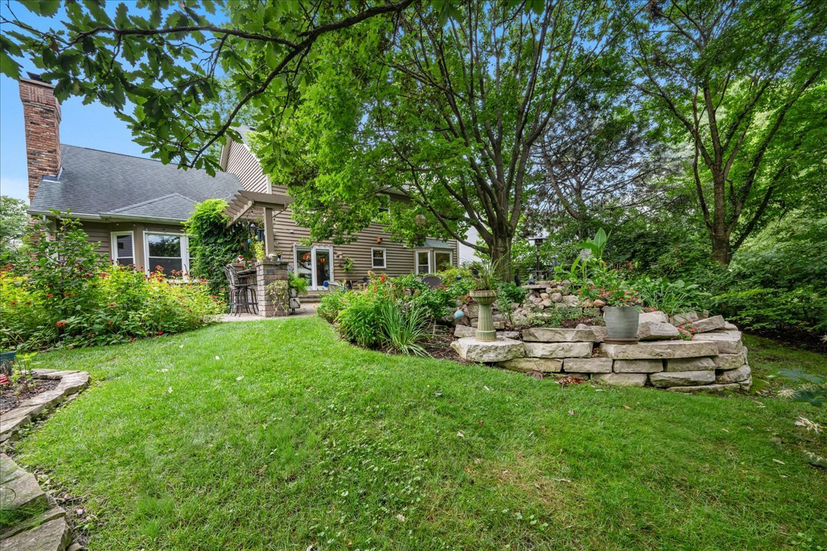 1533 Meadowland Drive