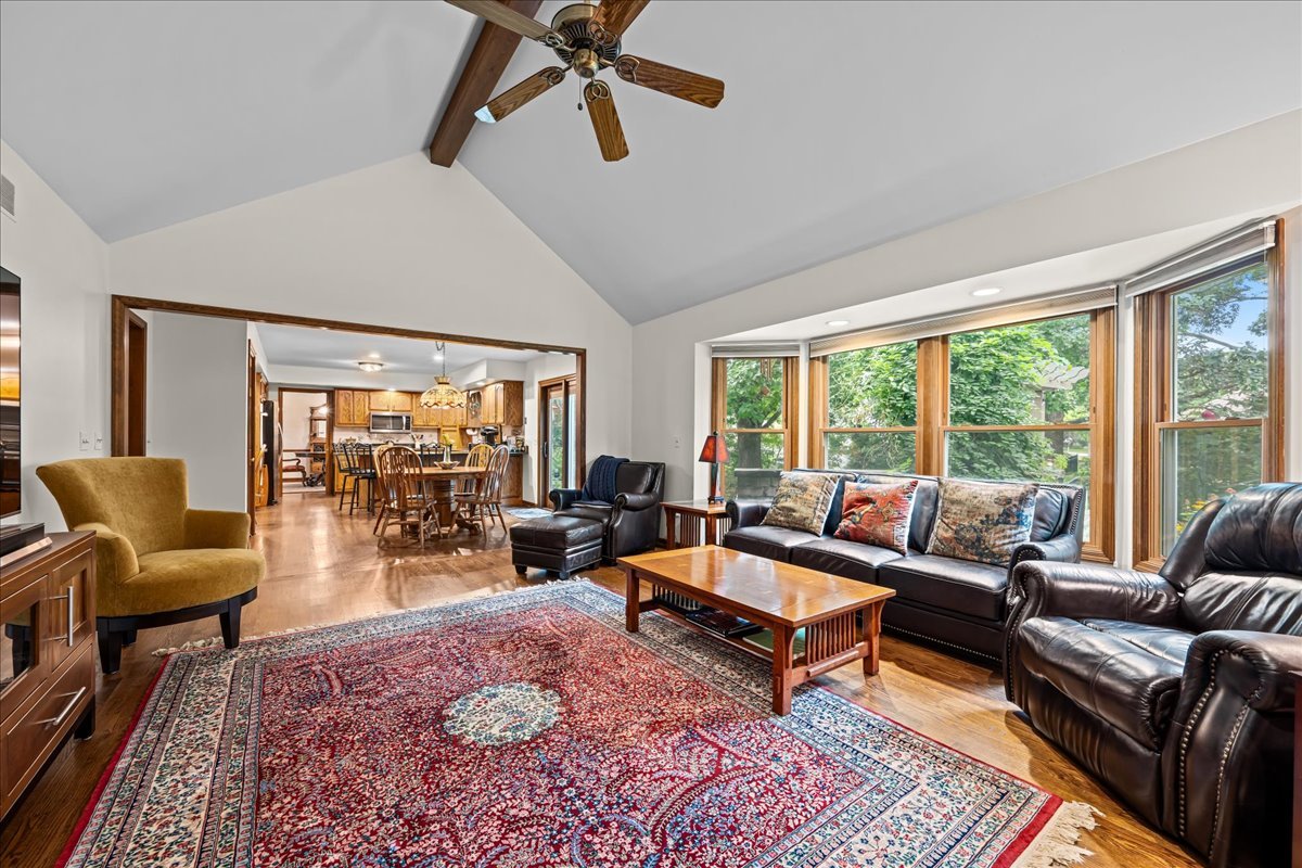 1533 Meadowland Drive