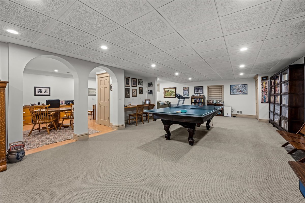 1533 Meadowland Drive