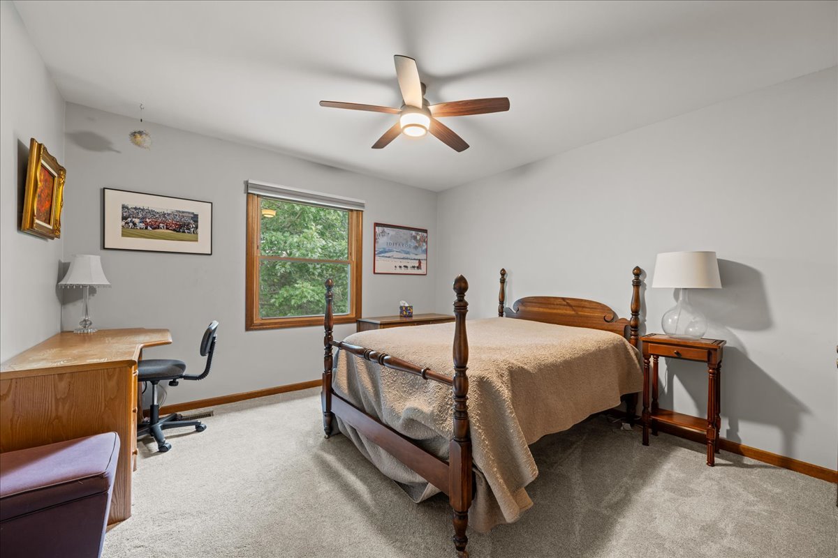 1533 Meadowland Drive