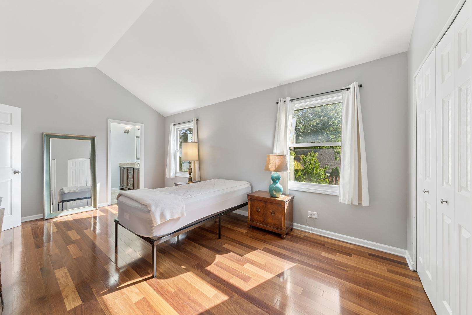 1528 Bonaventure Drive