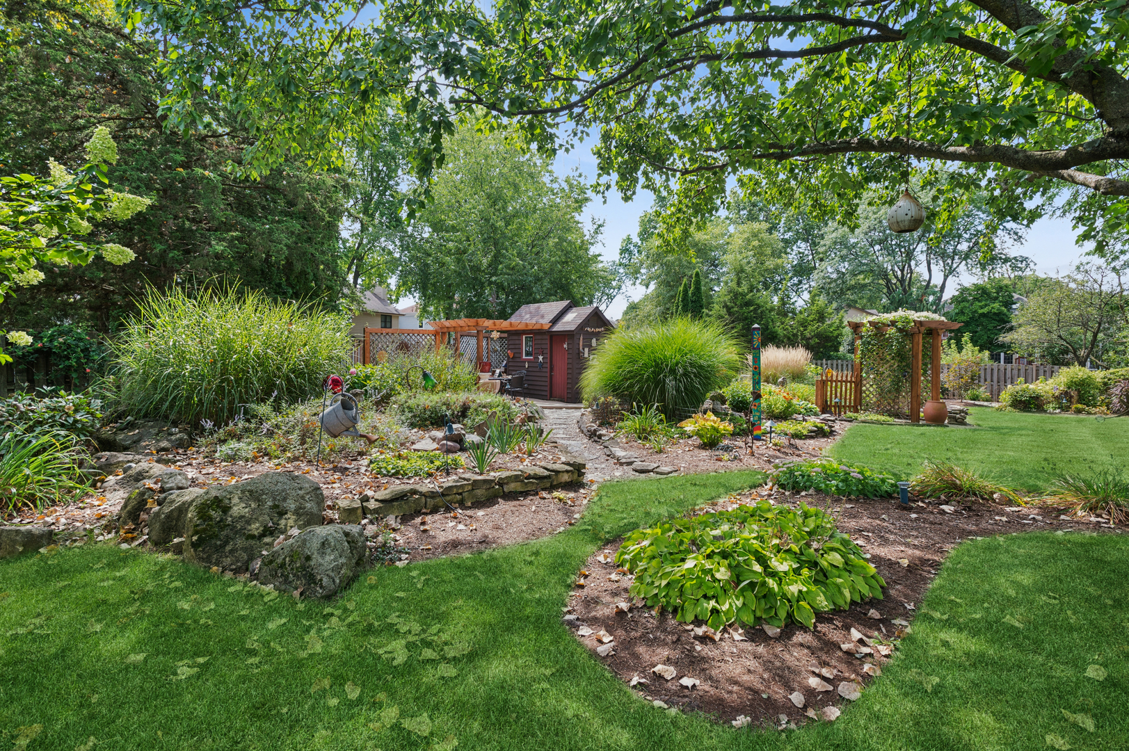 808 Lyndhurst Court