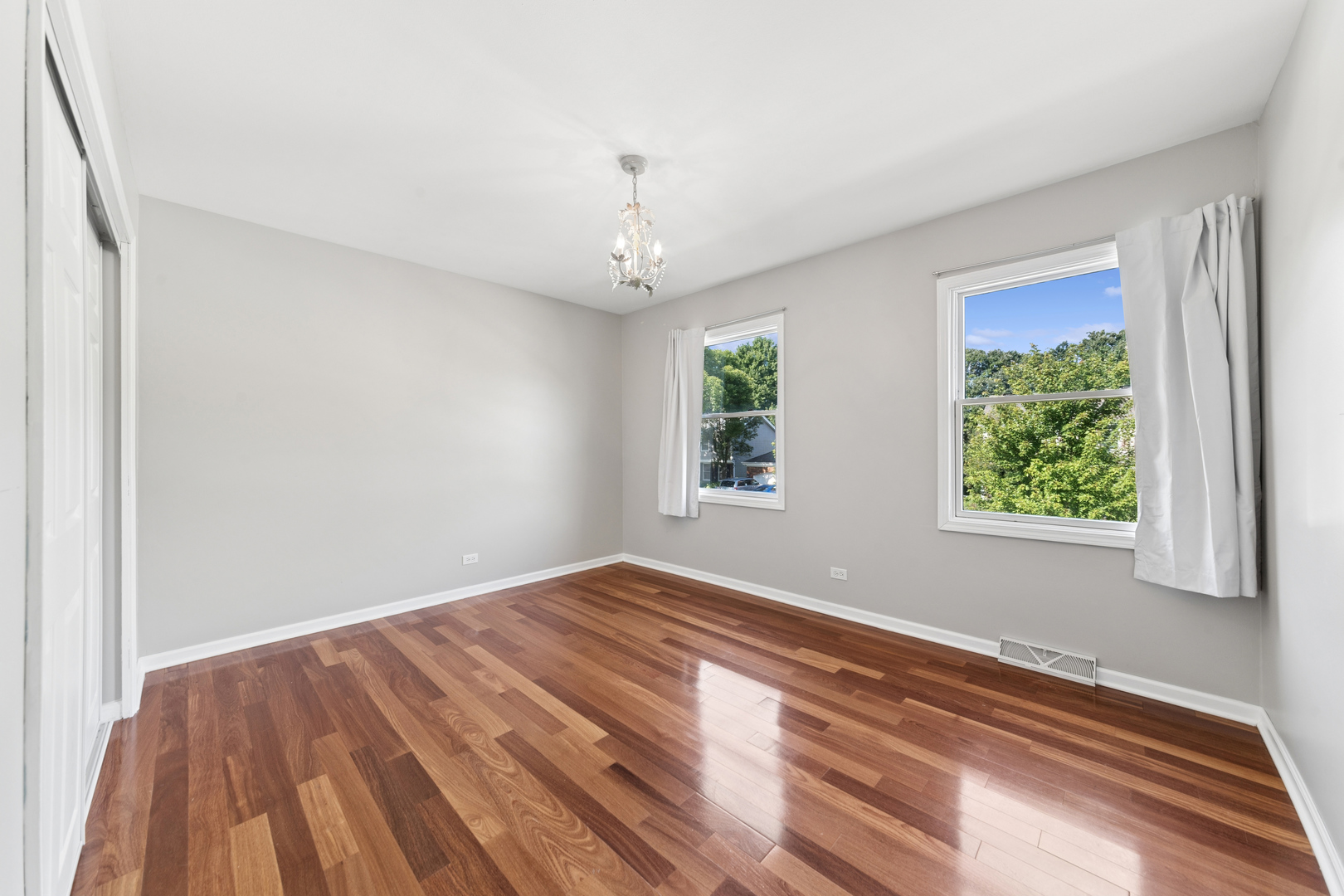 1528 Bonaventure Drive