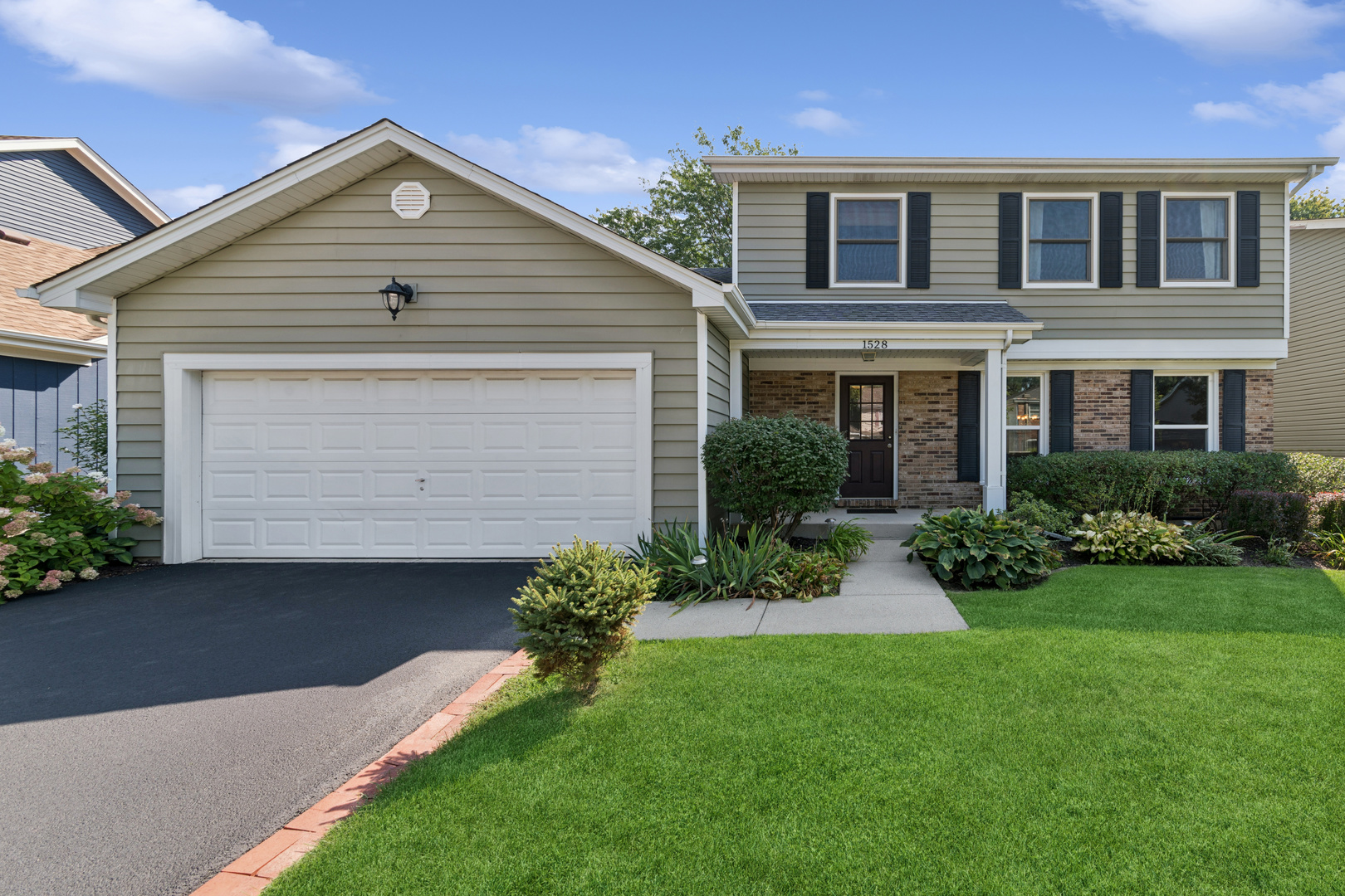 1528 Bonaventure Drive