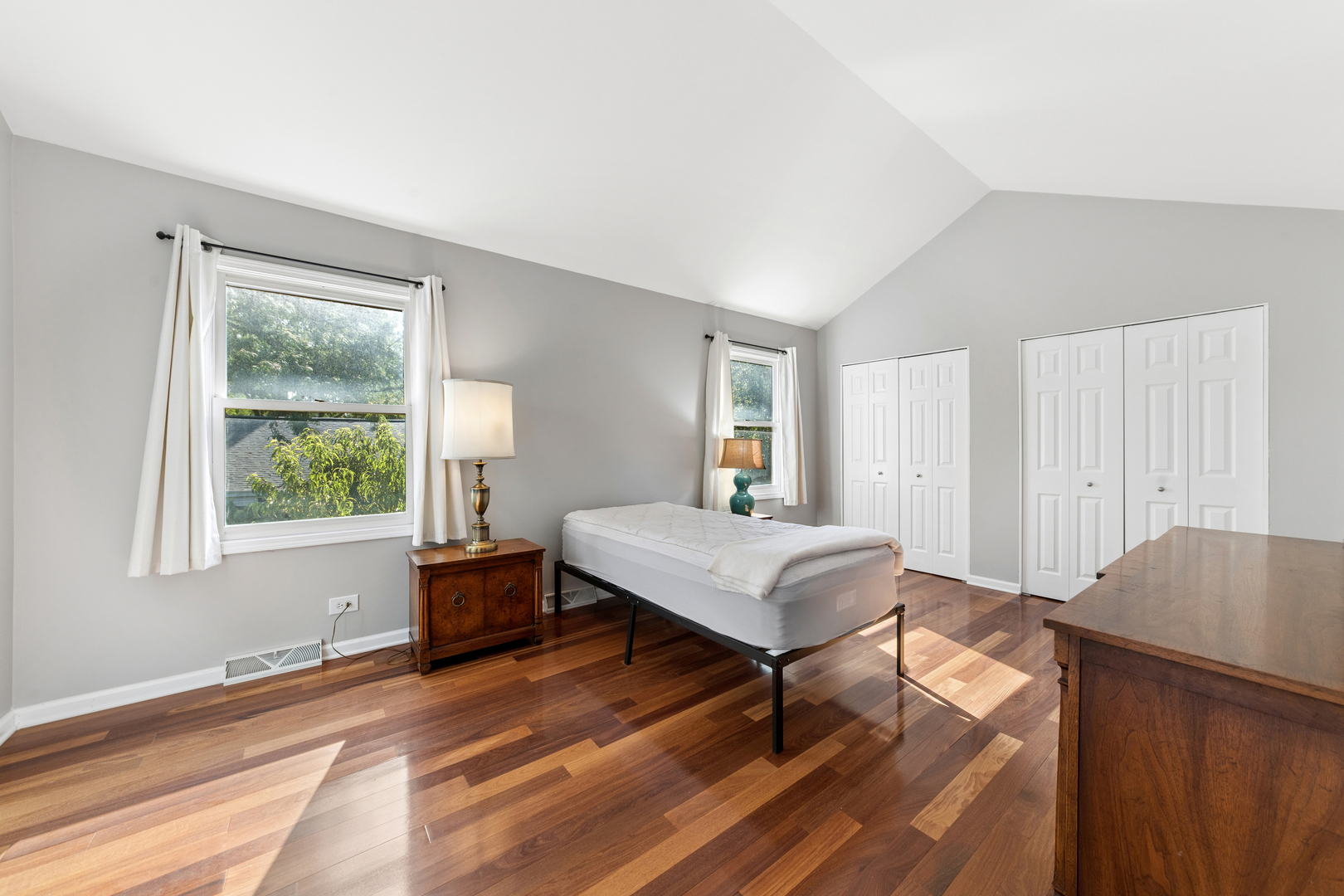 1528 Bonaventure Drive