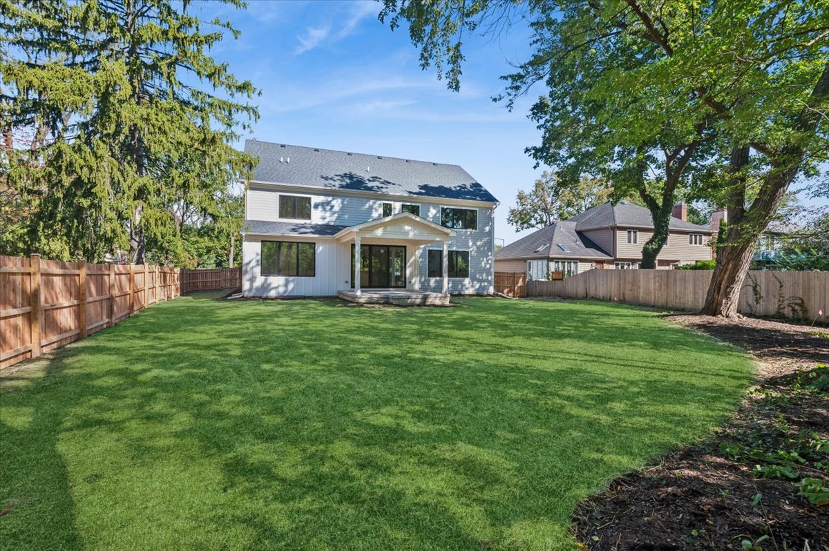 6 W Bauer Road