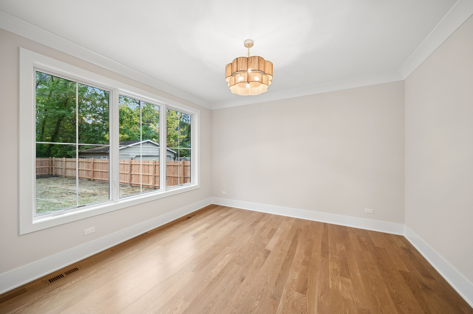 6 W Bauer Road