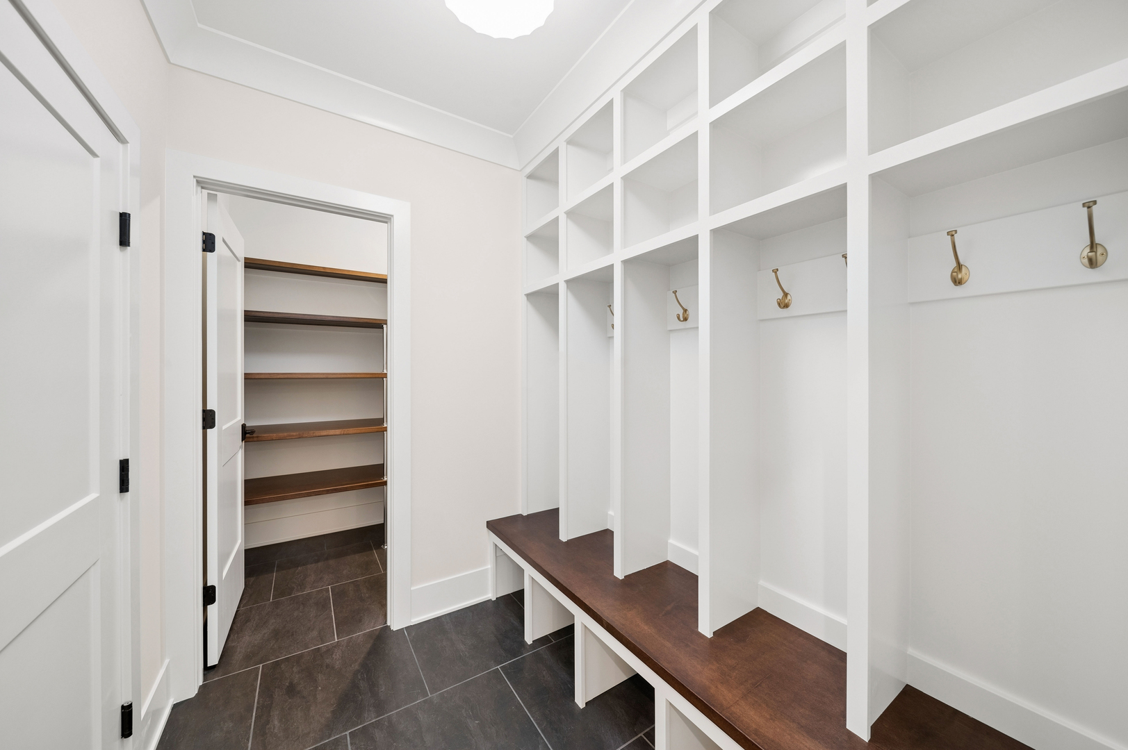 6 W Bauer Road