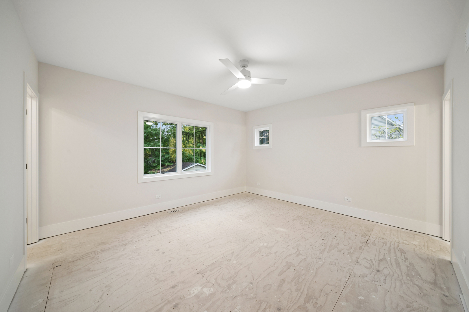 6 W Bauer Road