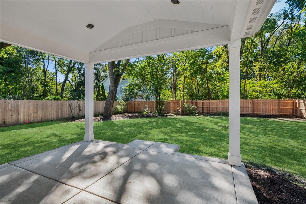 6 W Bauer Road