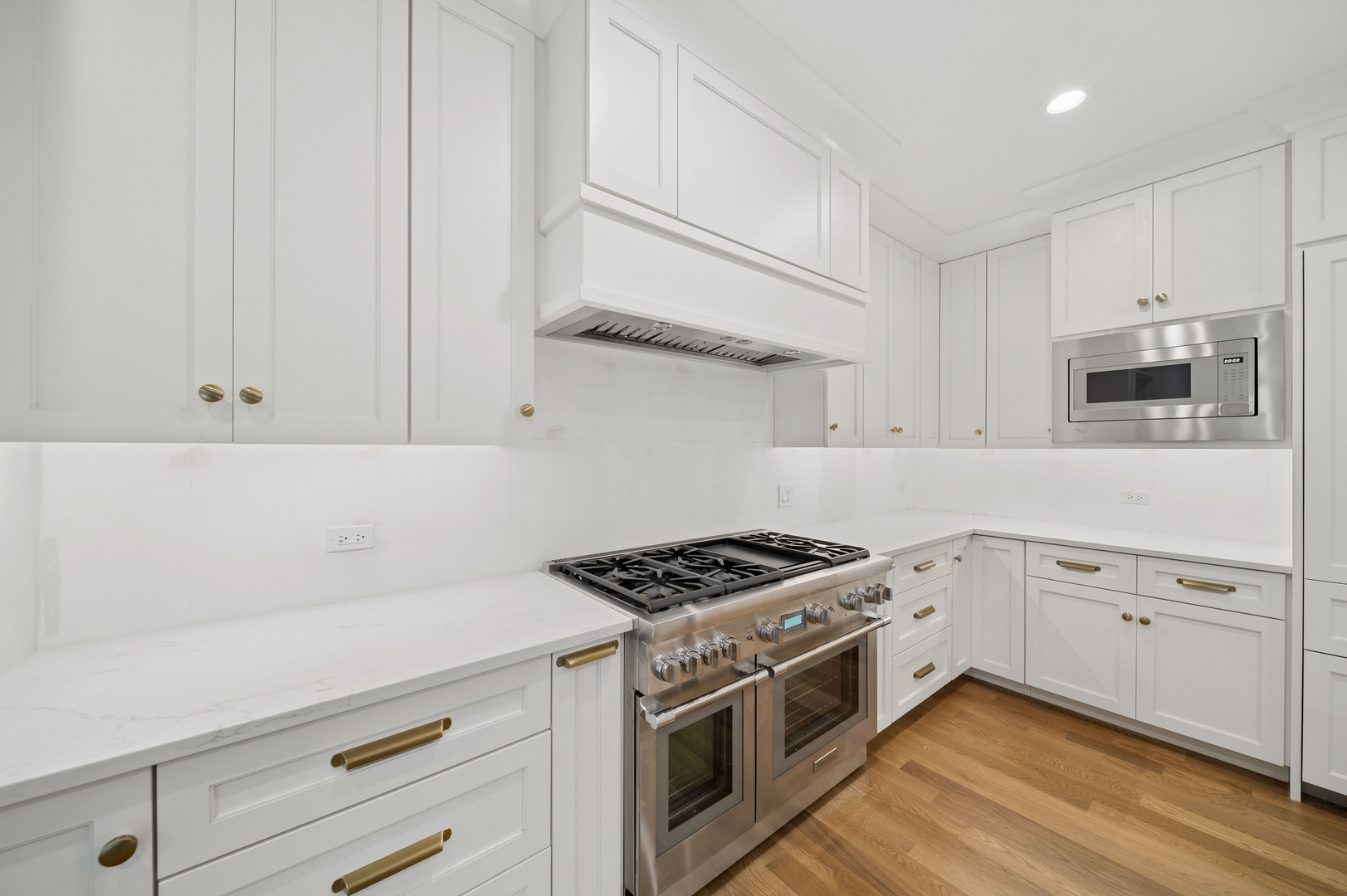 6 W Bauer Road