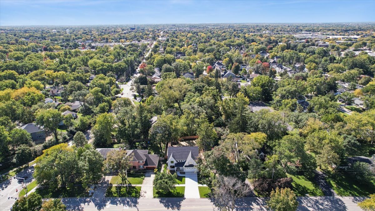 6 W Bauer Road