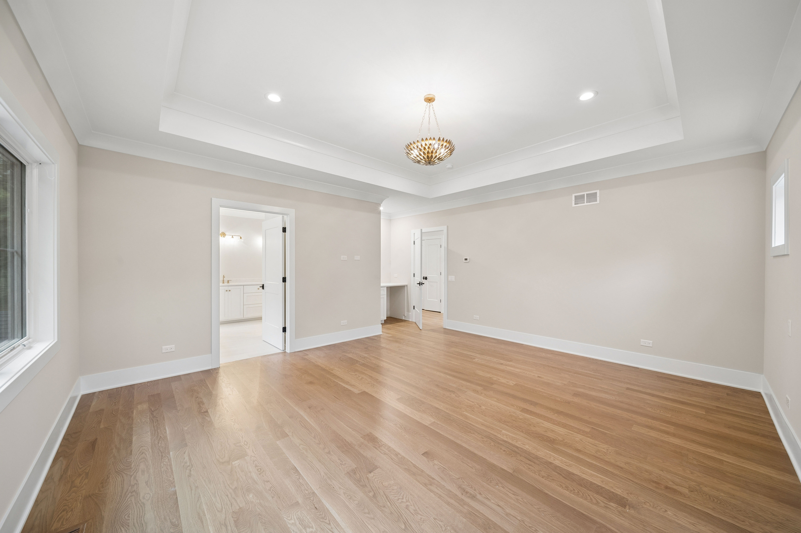 6 W Bauer Road