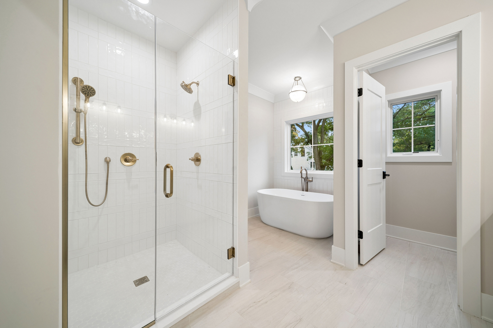 6 W Bauer Road