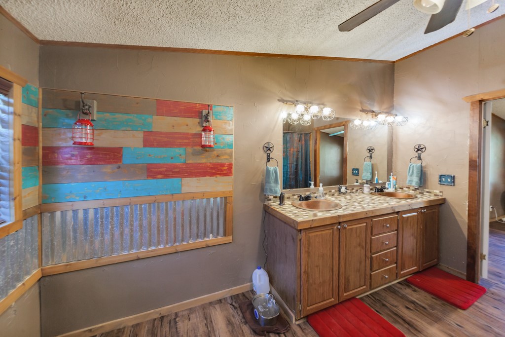 528 County Road 1380