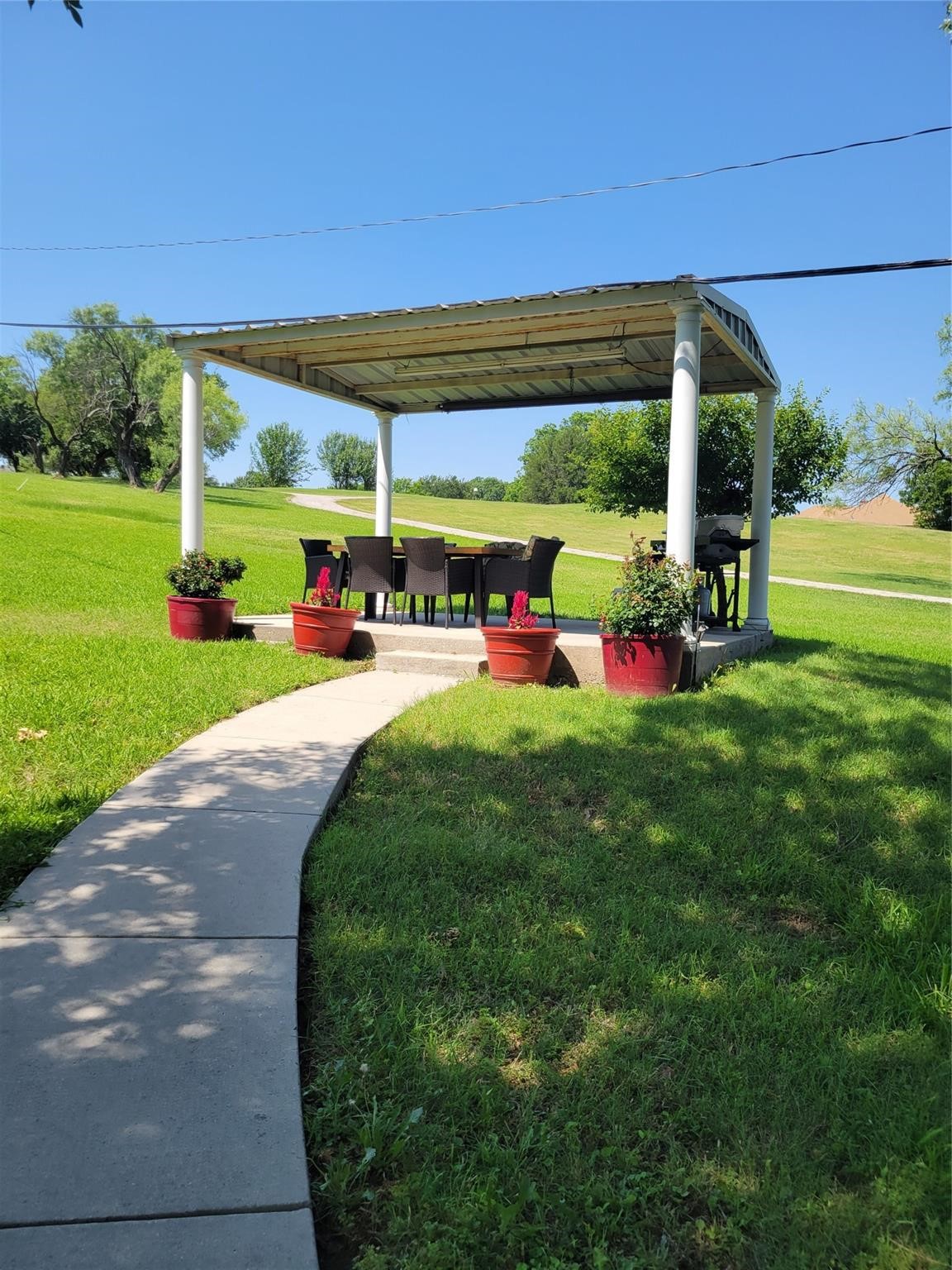 81 Runaway Bay Drive 221