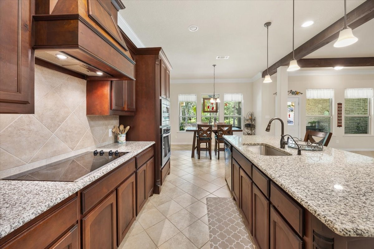 8450 Old Springtown Road