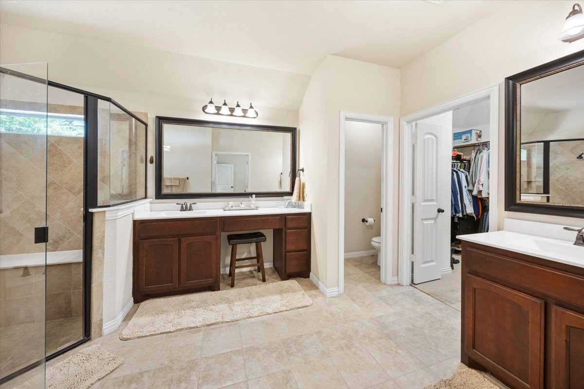 8450 Old Springtown Road