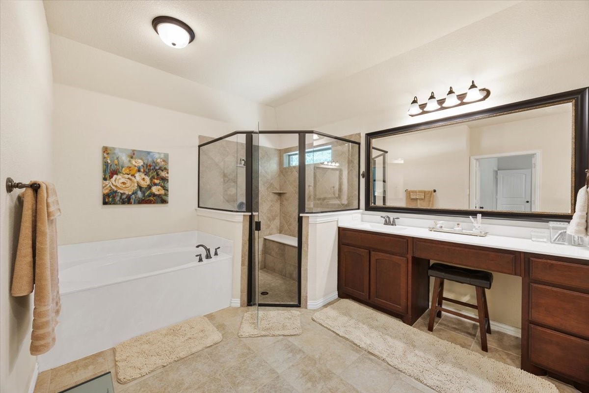 8450 Old Springtown Road