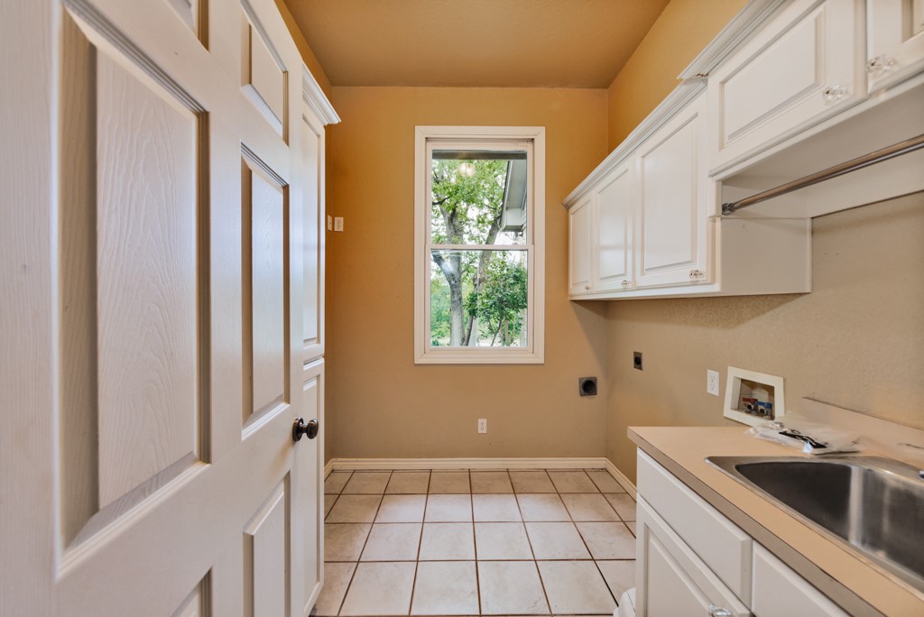 215 Private Road 2394