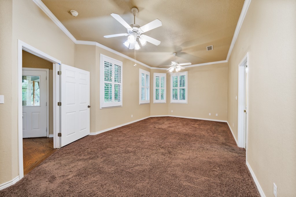 215 Private Road 2394