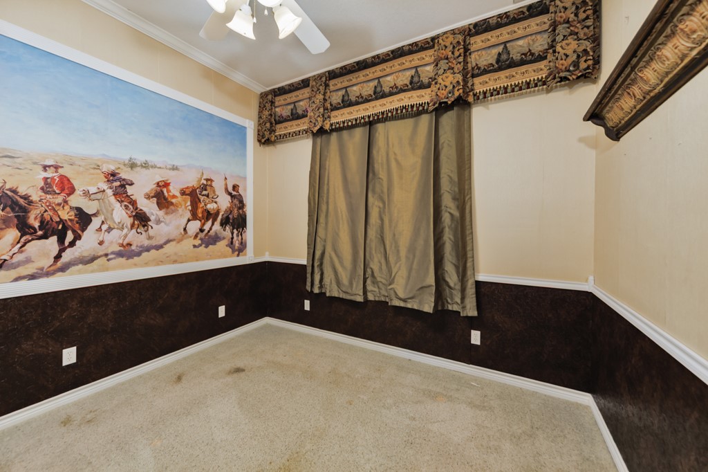 215 Private Road 2394